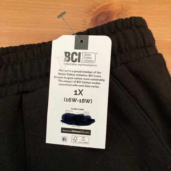 Terra and Sky Black Knit Capri with Pockets Drawstring Waist Size 1X 16W-18W NWT - Picture 12 of 12